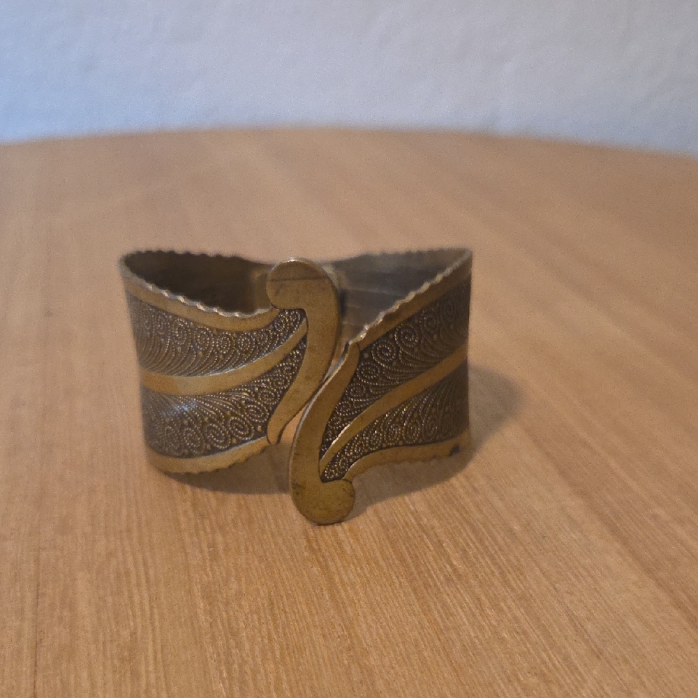 Vintage Gold-Tone Cuff Bracelet